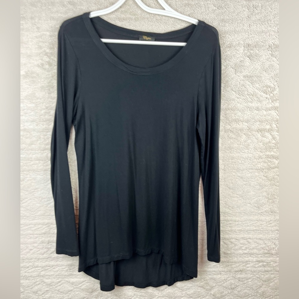 CUPIO Black Long Shirt Scoop Neck Medium Long Sleeve Yoga Athleisure Comfort